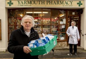 Lord Grade makes a passionate plea to save independent pharmacies - Daily Mail Online